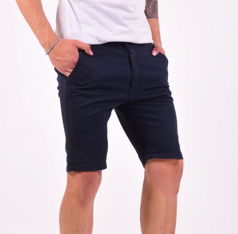 Bermuda gabardina azul